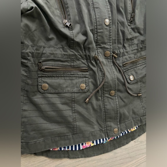 BNCI Green Cargo Jacket with hood women’s size Large - Picture 6 of 12